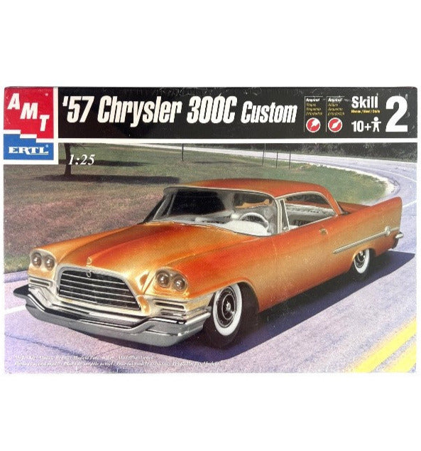 AMT / ERTL: '57 Chrysler 300C Custom #30048 - 1:25 Scale Model