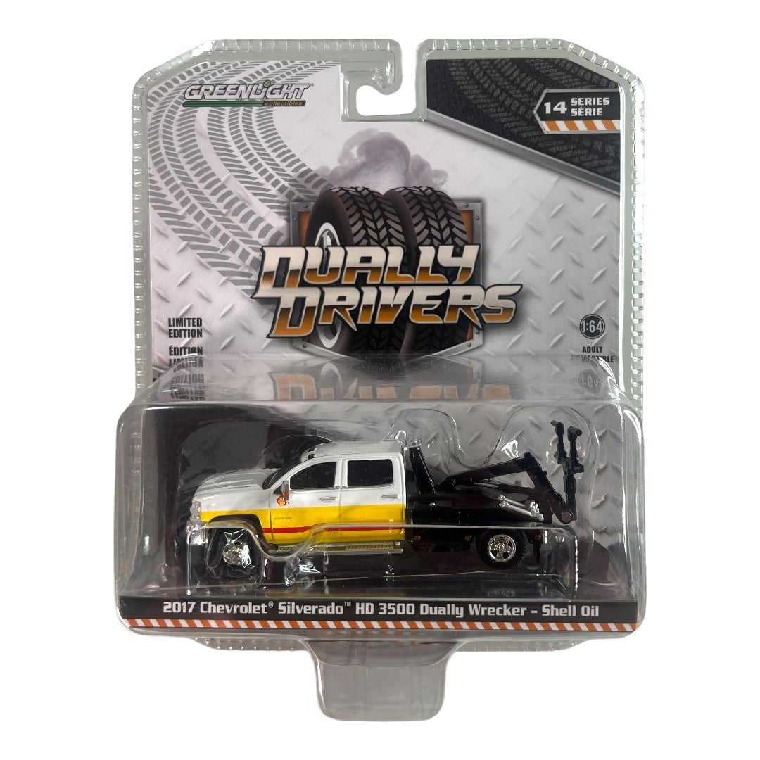 GreenLight ~ Dually Drivers 2017 Chevrolet Silverado HD 3500 Dually Wrecker Shell Oil. 1:64