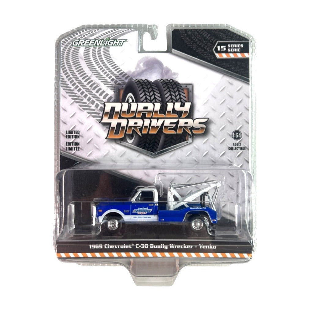 GreenLight: Dually Drivers 1969 Chevrolet C-30 Dually Wrecker - Yenko 1:64